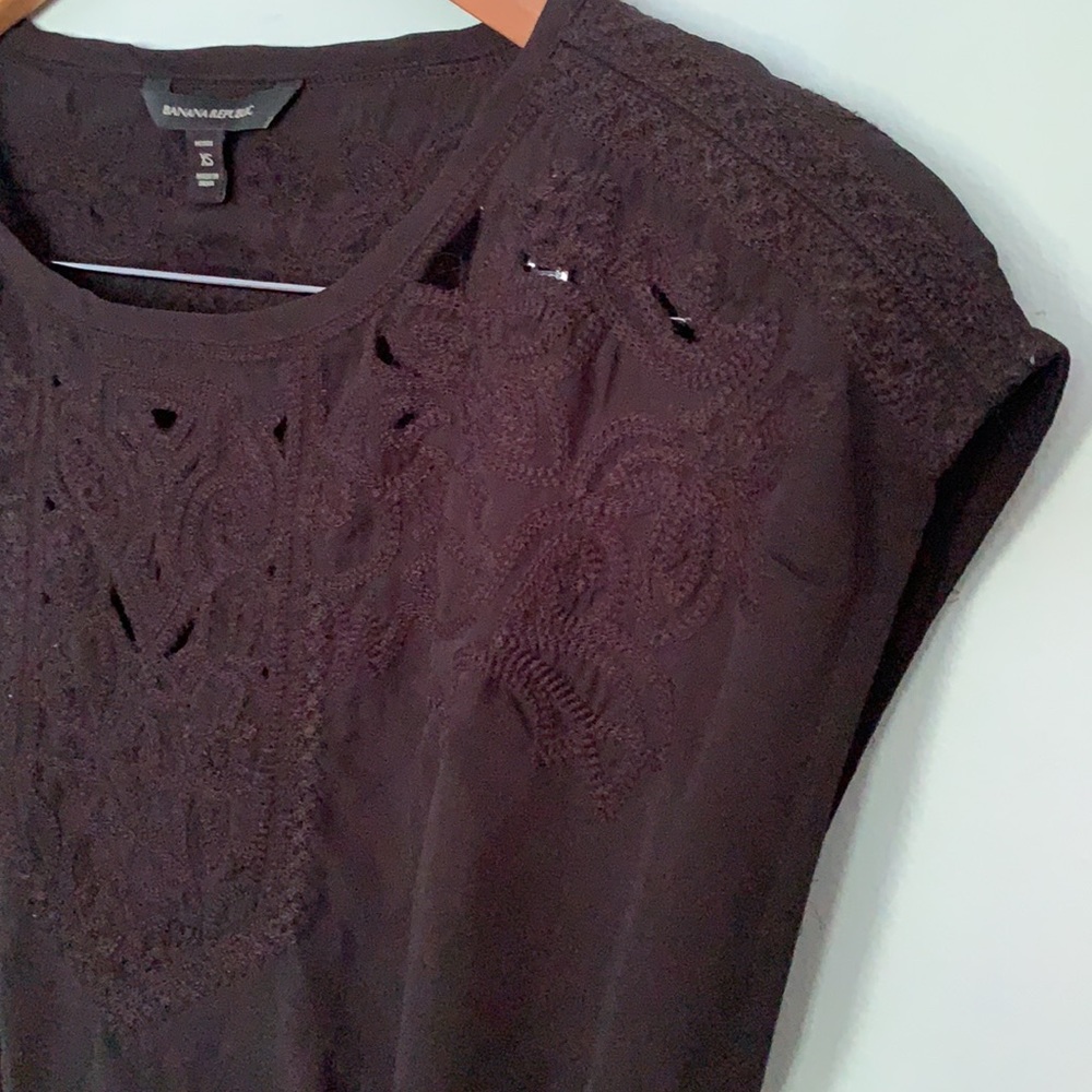 Banana Republic Black Embroidered Tie Waist Blouse